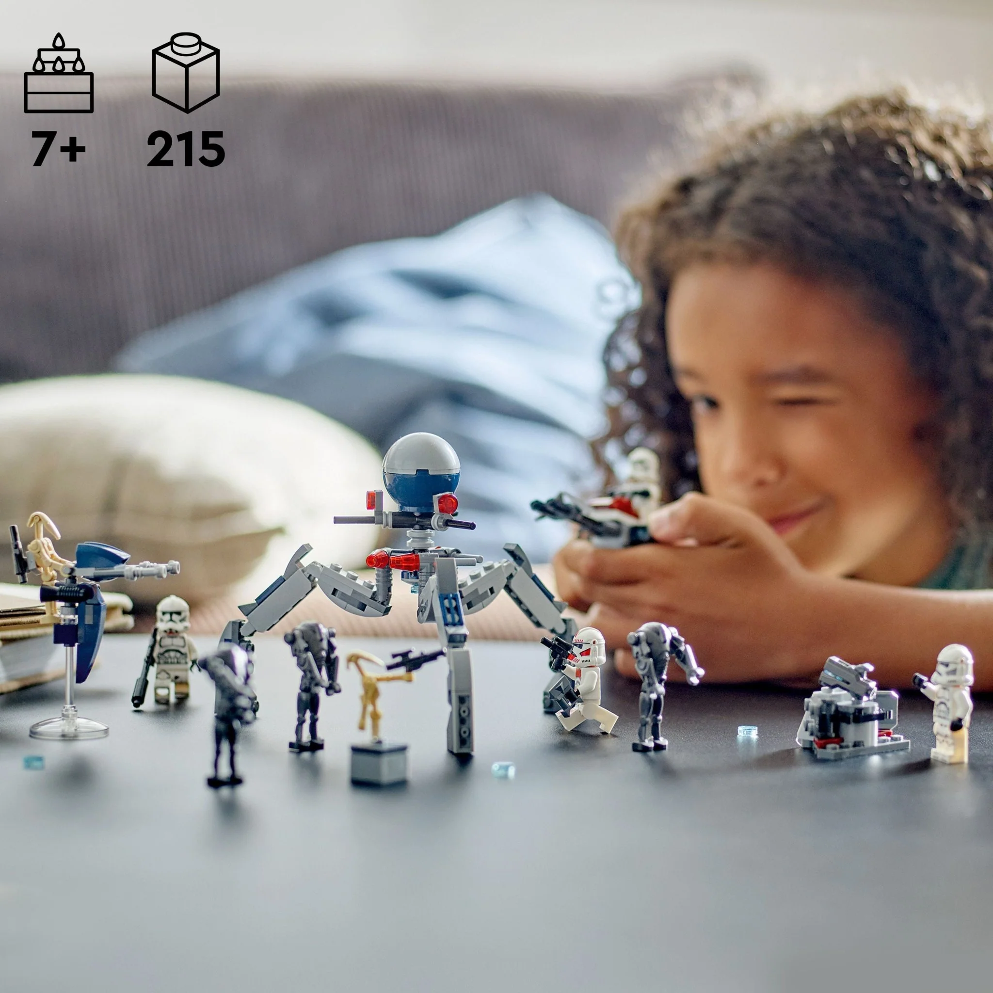 LEGO® Star WarsTM Clone TrooperTM & Battle DroidTM Battle Pack 75372 - Image 10