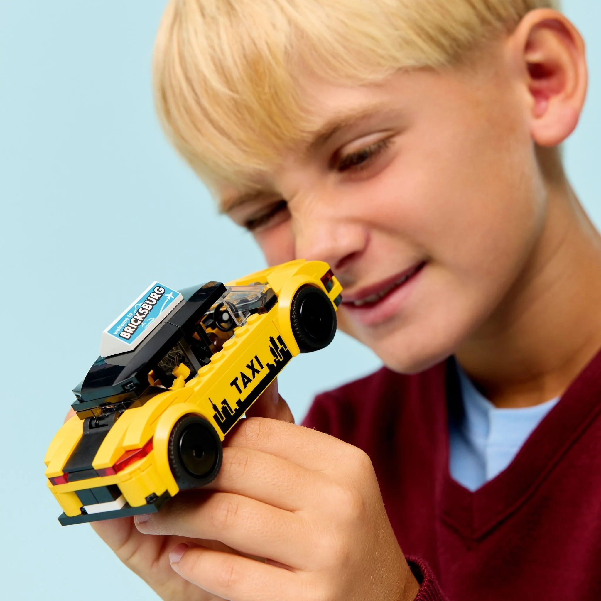 LEGO® City LEGO® Yellow Taxi 60487 - Image 4