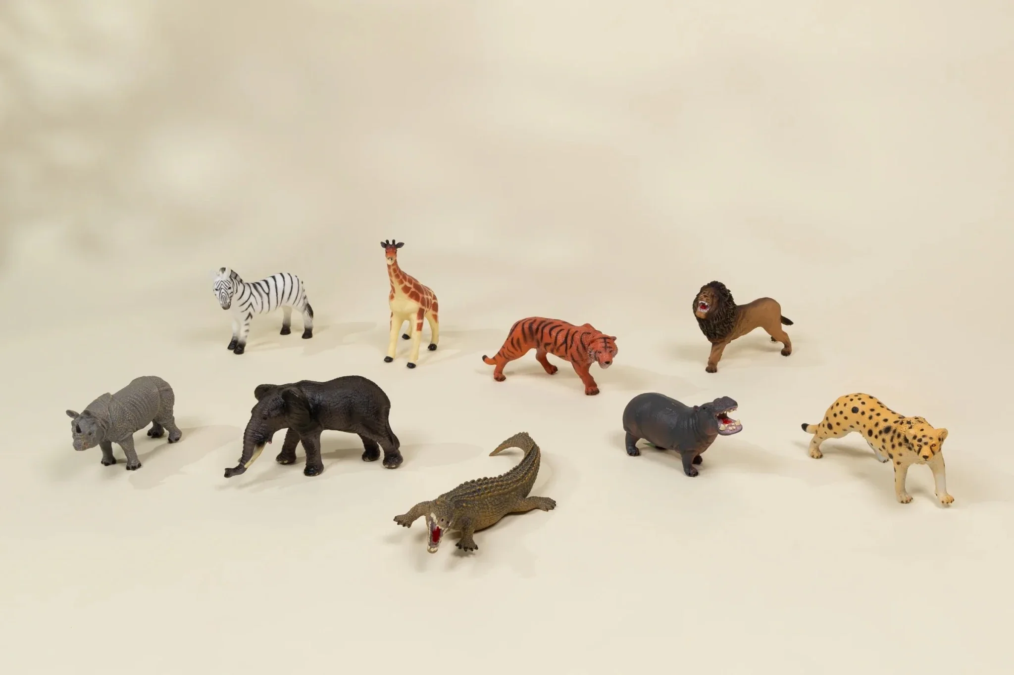 Coco Village Large Wildlife Animal Play Figurine – Giraffe - Image 3