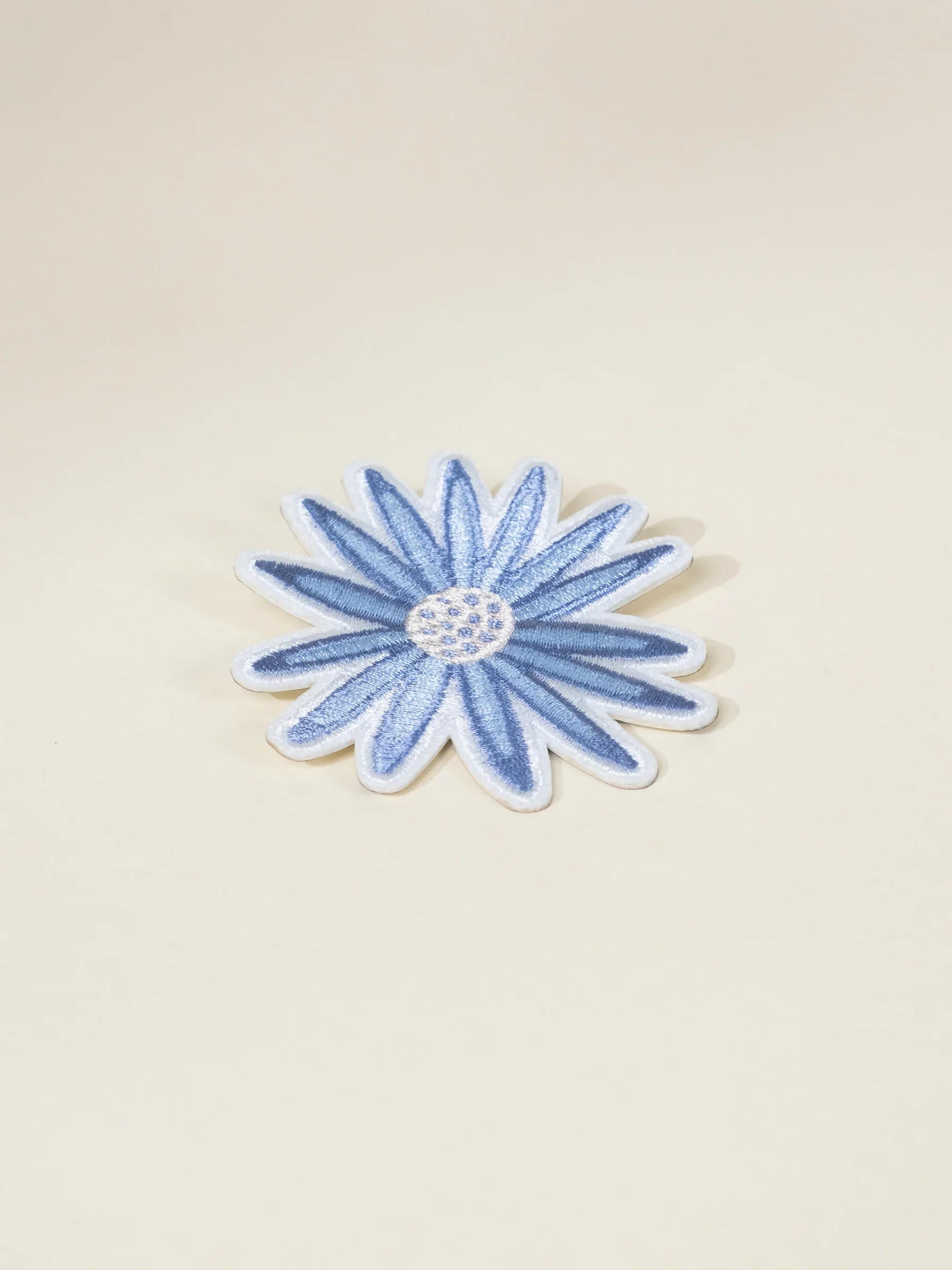 Coco Village Reusable Stick-On Patch - Daisy - Image 3
