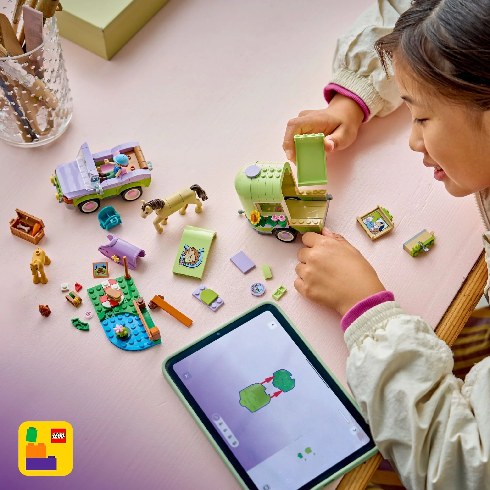 LEGO® Friends LEGO® Horse & Baby Foal Trailer 42695 - Image 6